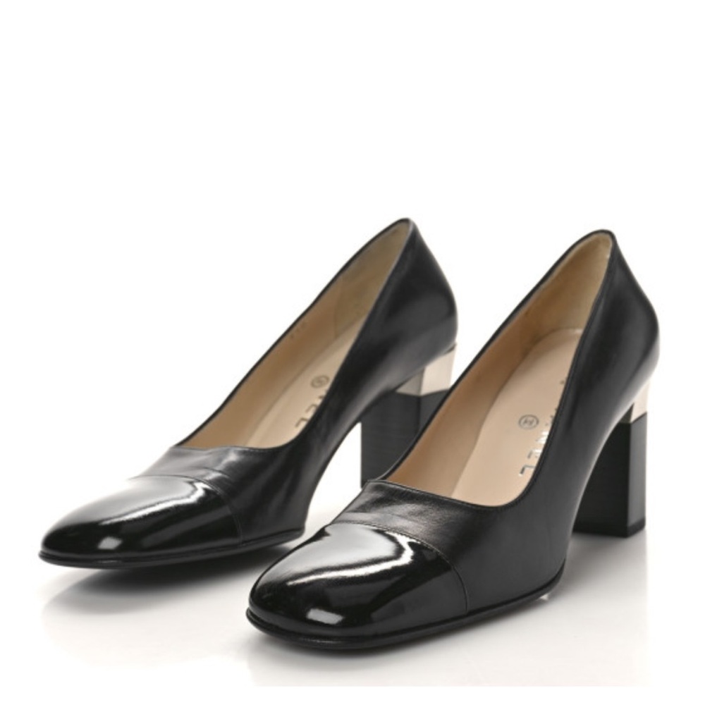 Chanel Black heels - Picture 4 of 17